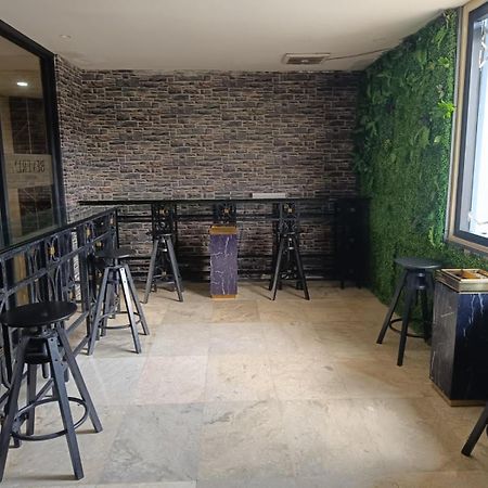 Beverly Hotel Batam Nagoya Ngoại thất bức ảnh