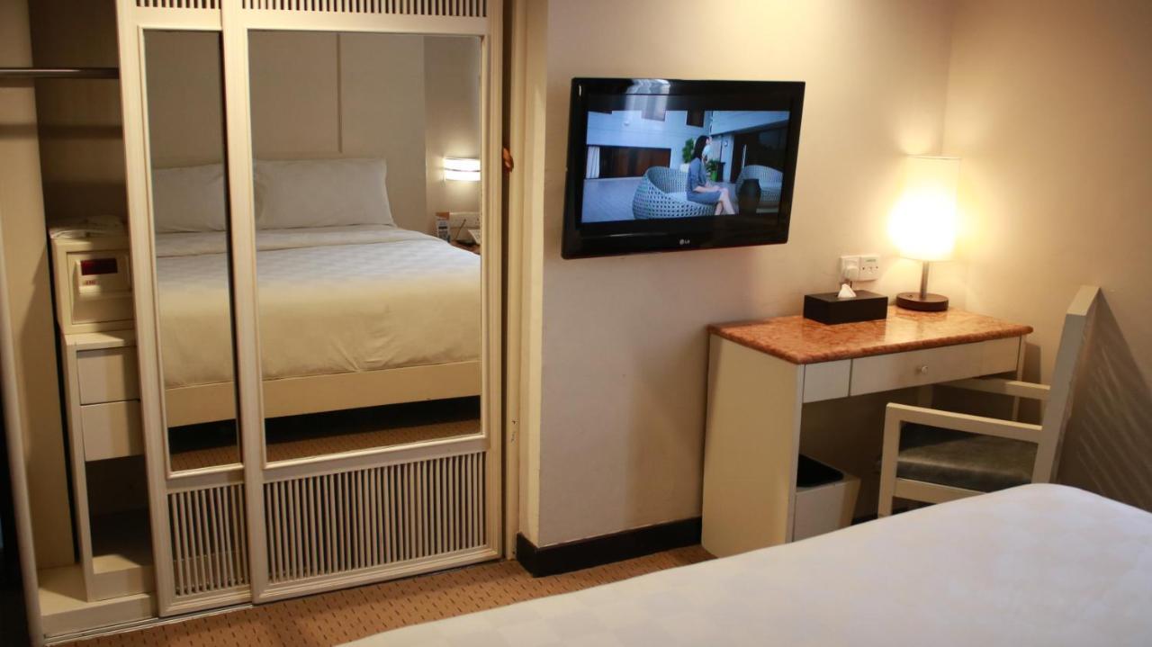 Beverly Hotel Batam Nagoya Ngoại thất bức ảnh