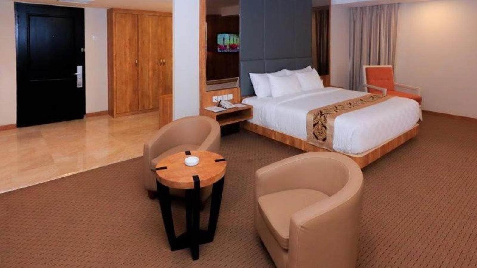 Beverly Hotel Batam Nagoya Ngoại thất bức ảnh