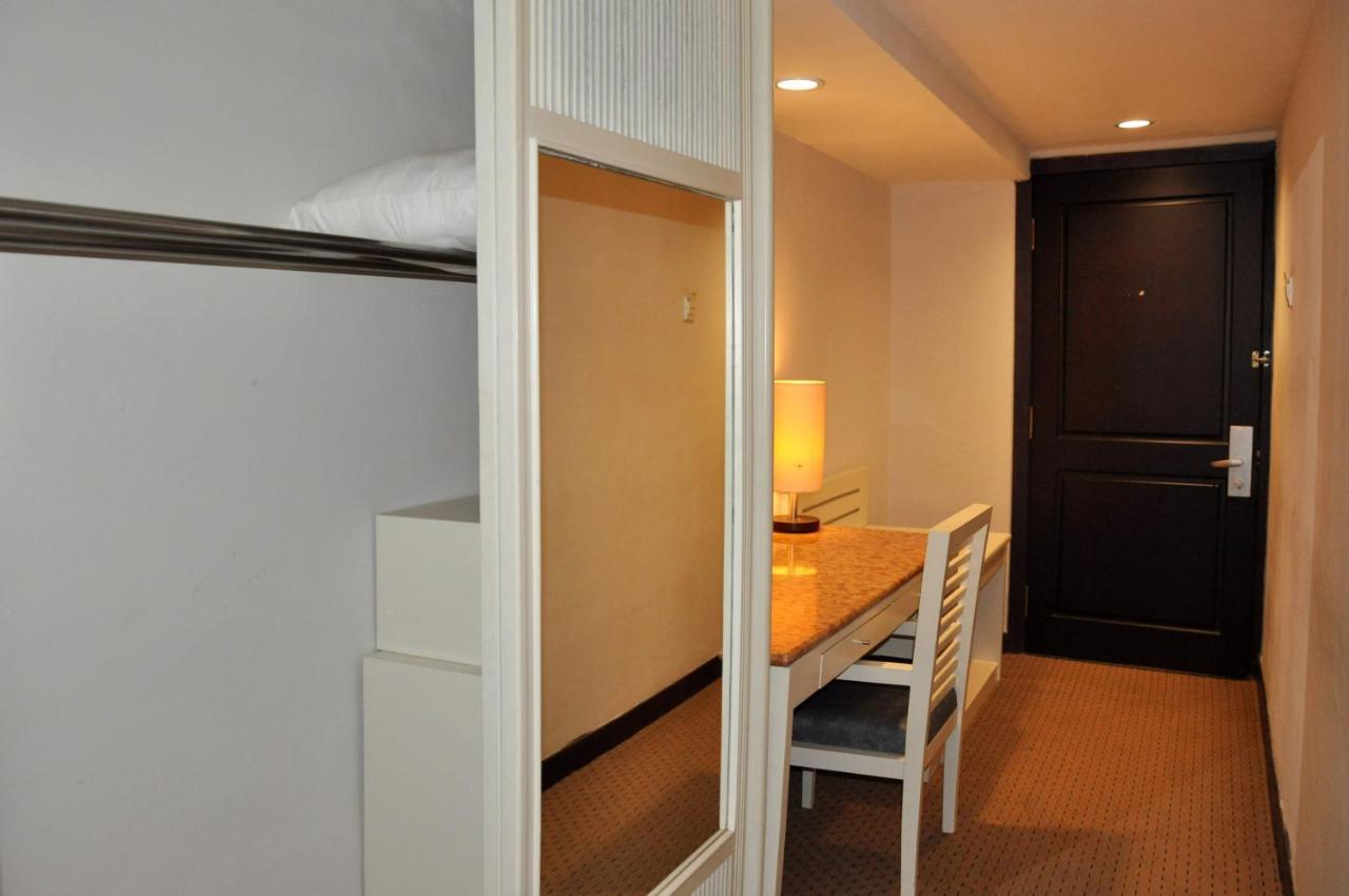 Beverly Hotel Batam Nagoya Ngoại thất bức ảnh