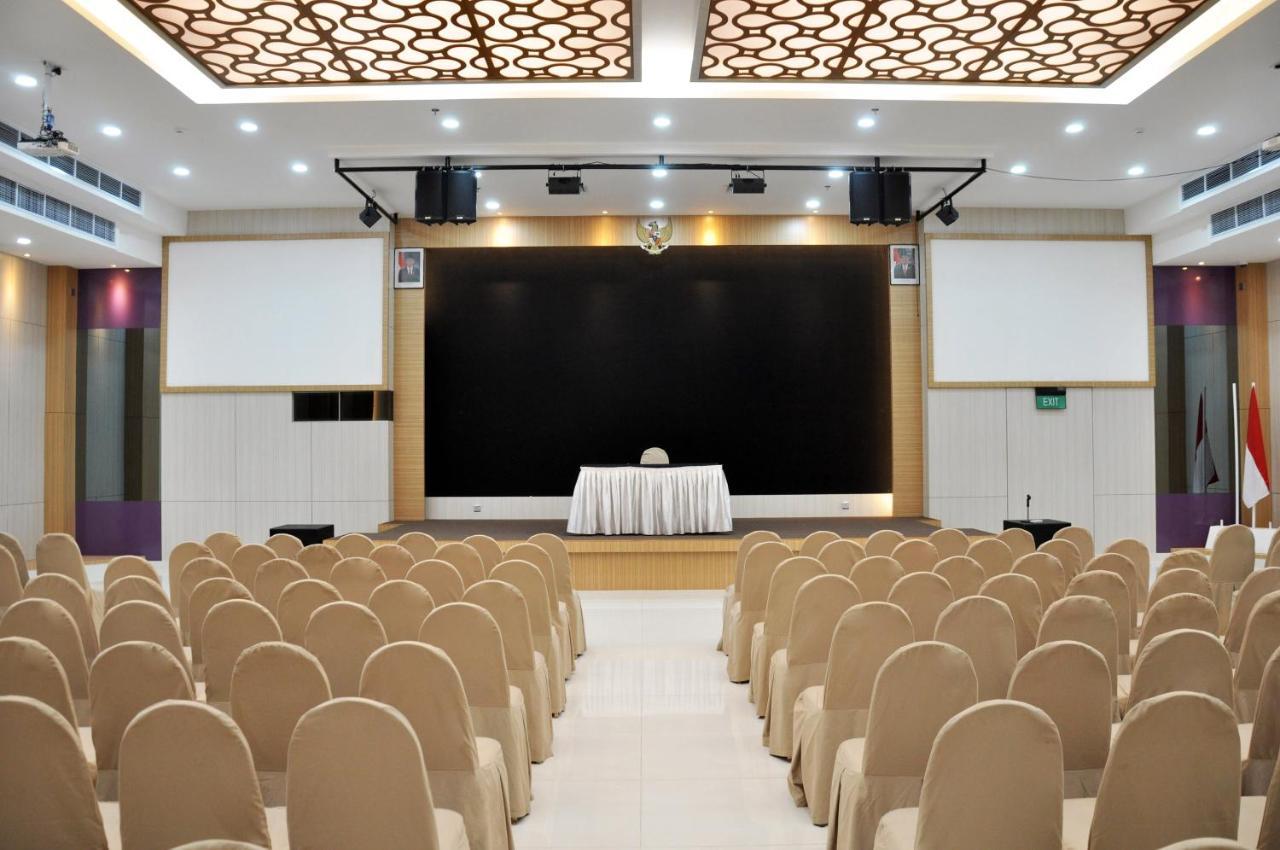 Beverly Hotel Batam Nagoya Ngoại thất bức ảnh