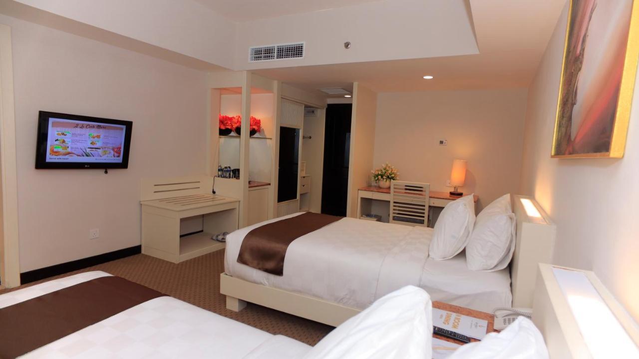 Beverly Hotel Batam Nagoya Ngoại thất bức ảnh